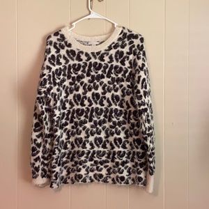 Black and black leopard sweater L